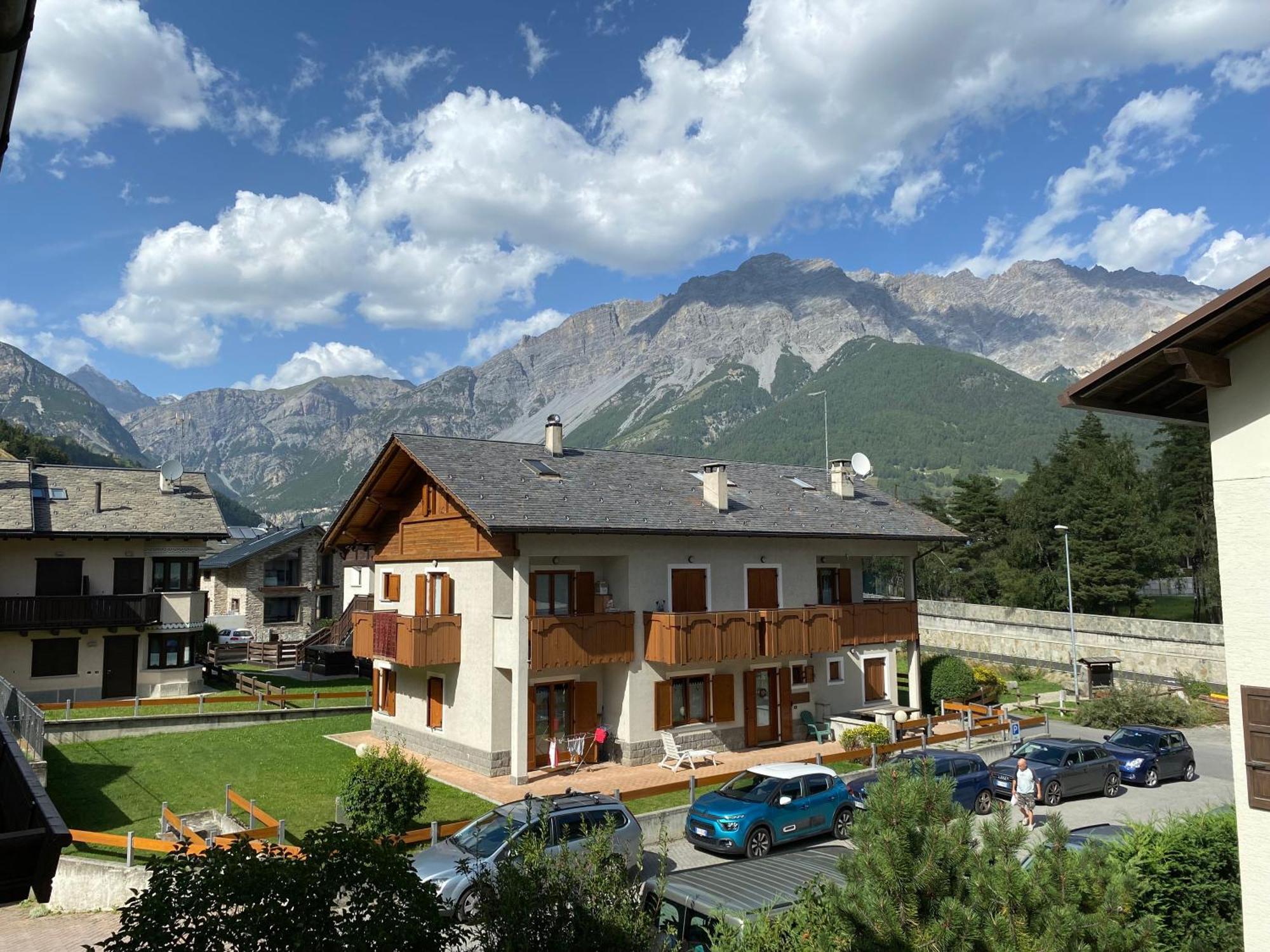 Appartamento In Residence Santa Lucia Bormio Bagian luar foto
